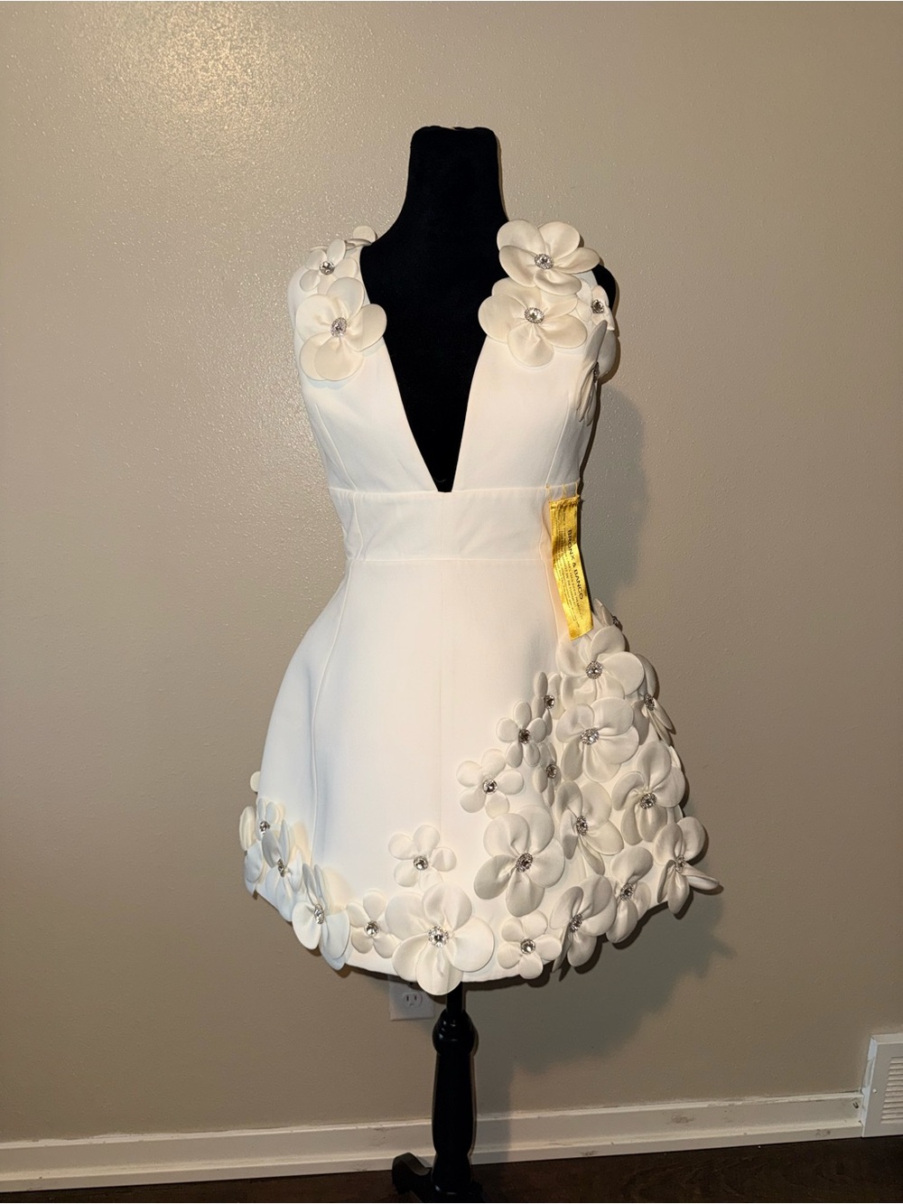 Bronx and Banco Estelle Mini Dress in White US 4 - Picture 5 of 10
